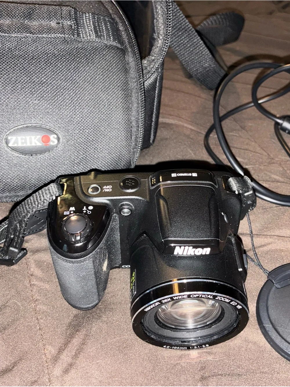 Nikon CoolPix L810 (camera bag & mini USB cord included)